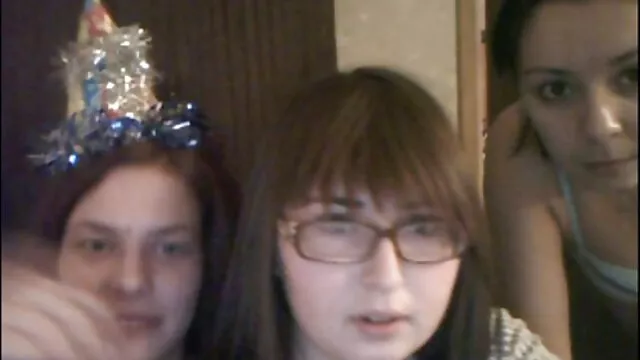 Salope maigre baise sa grosse copine film sex sister