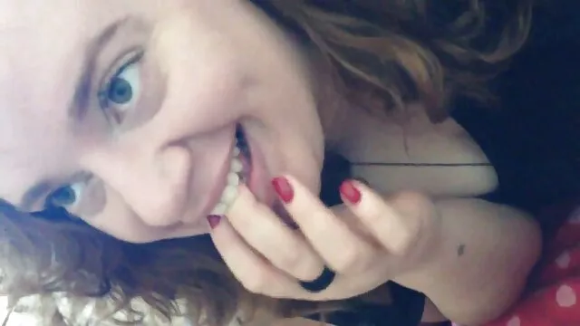 Petite fille se fait baiser en massage avec un porno avec un cheval grand mec sexy