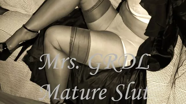 Un jeune étudiant film prono arab lèche l'anus au chauffeur de taxi et baise avec lui