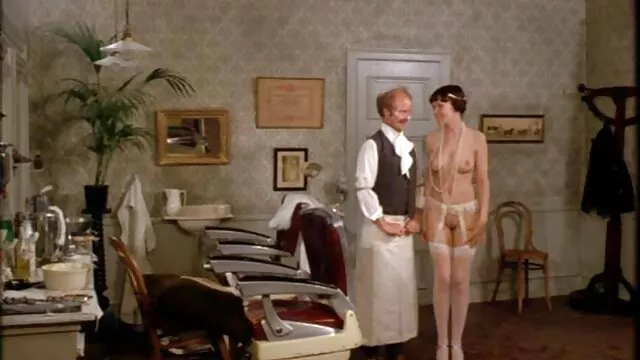 Fille allemande vous dit comment branler un fime prno gode