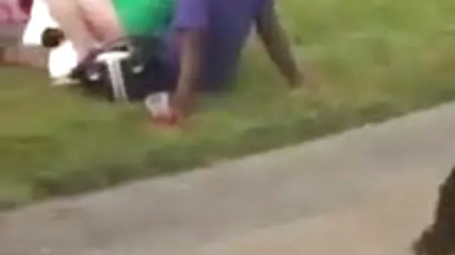 Après avoir sucé le garçon, les filles avalent film de xnxx tout le sperme que sa chatte a réussi à produire!