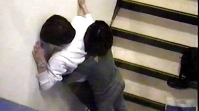 Bitches léché porno beau père les chattes et baisée avec un gode