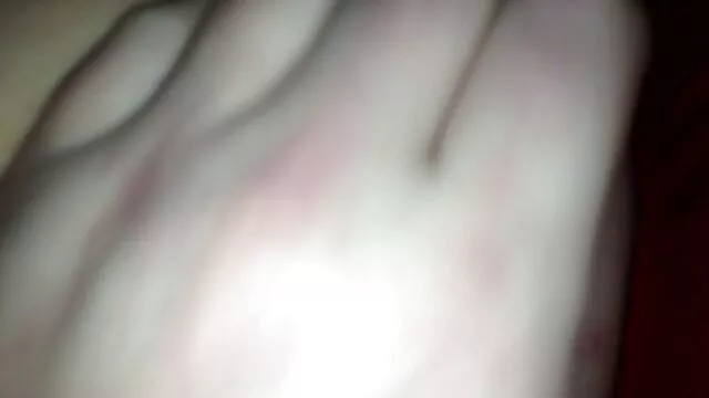 Une masseuse mignonne donne un massage surprise à une porno salle de bain cliente sexy