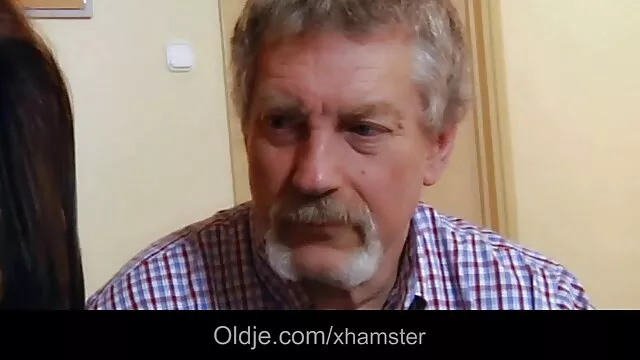 Masseuse blonde aime faire plaisir aux clients film sexe streaming